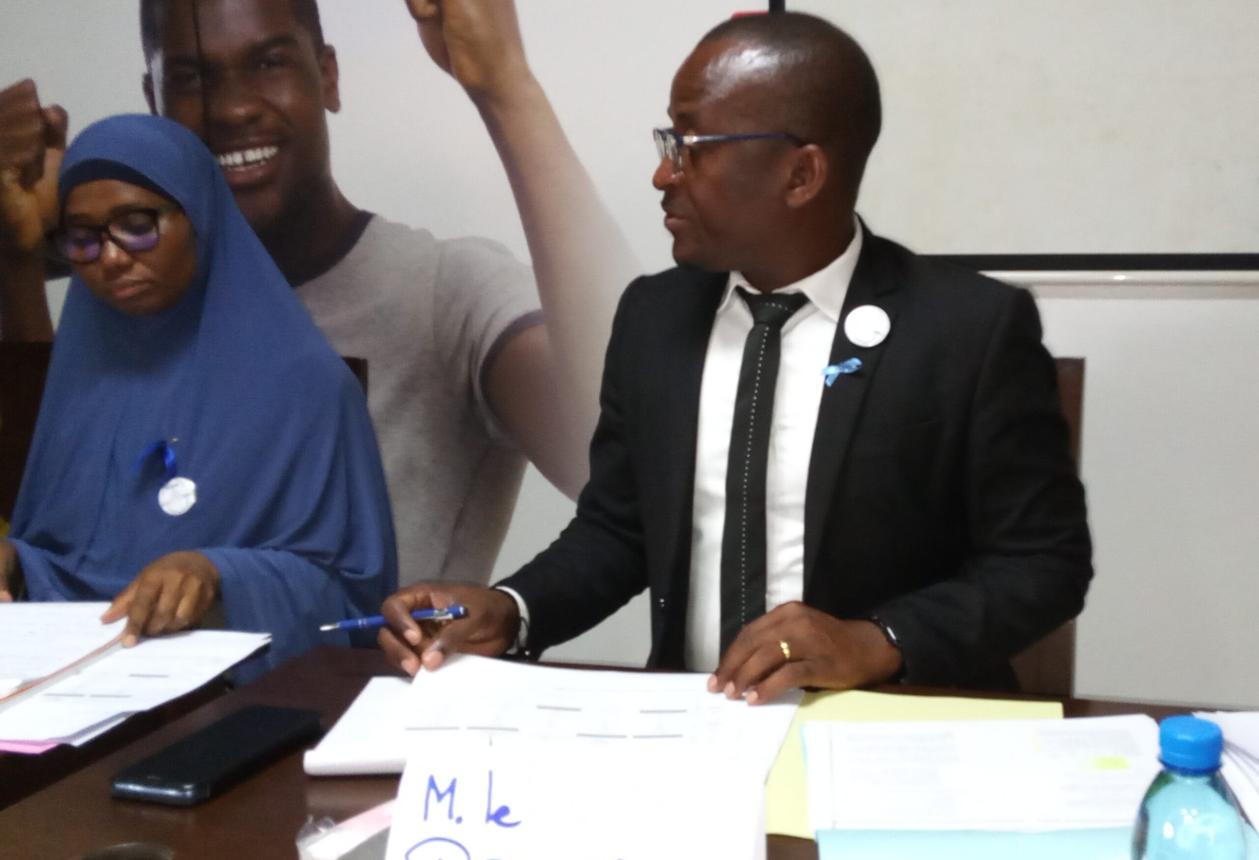 Photo du Proviseur du Lycée Jean Hilaire Aubame Eyeghe de Nzeng Ayong